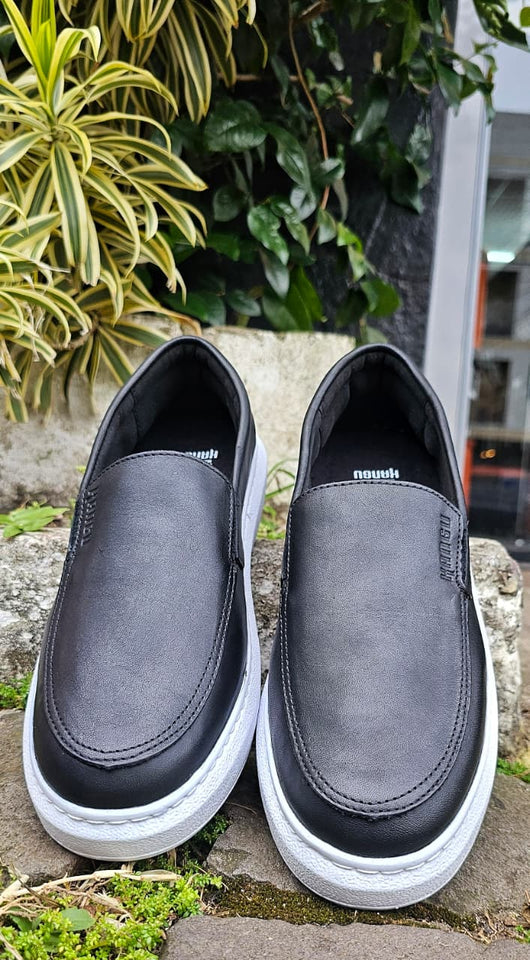 Sapato Mocassim Iate Couro Preto Kangu