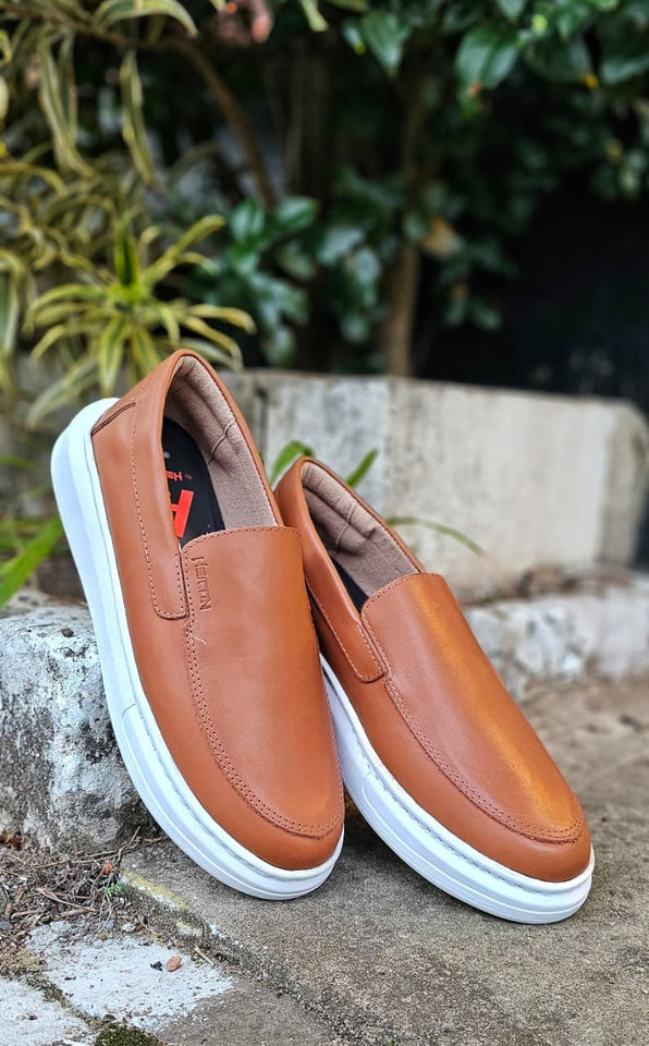Sapato Mocassim Iate Couro Caramelo Heicon