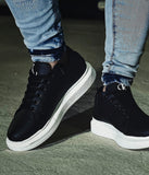 Tênis Kangu Oversized Black solado branco