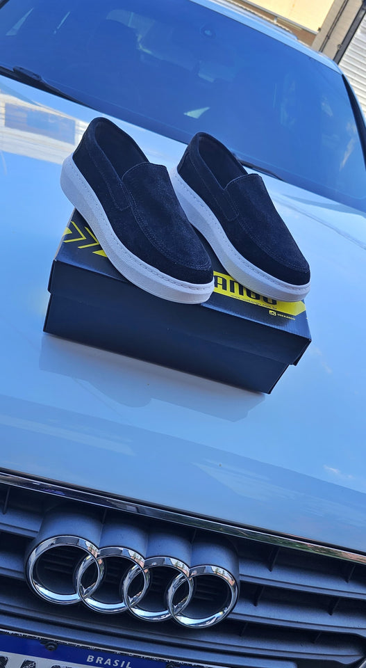 Kangu Iate Black