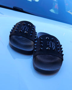 Slide FB Exclusive Spike Suede Black