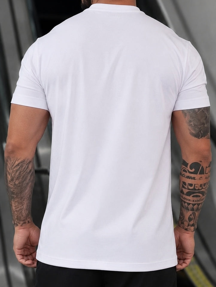 T-shirt Blessed Bolso Fake Branca