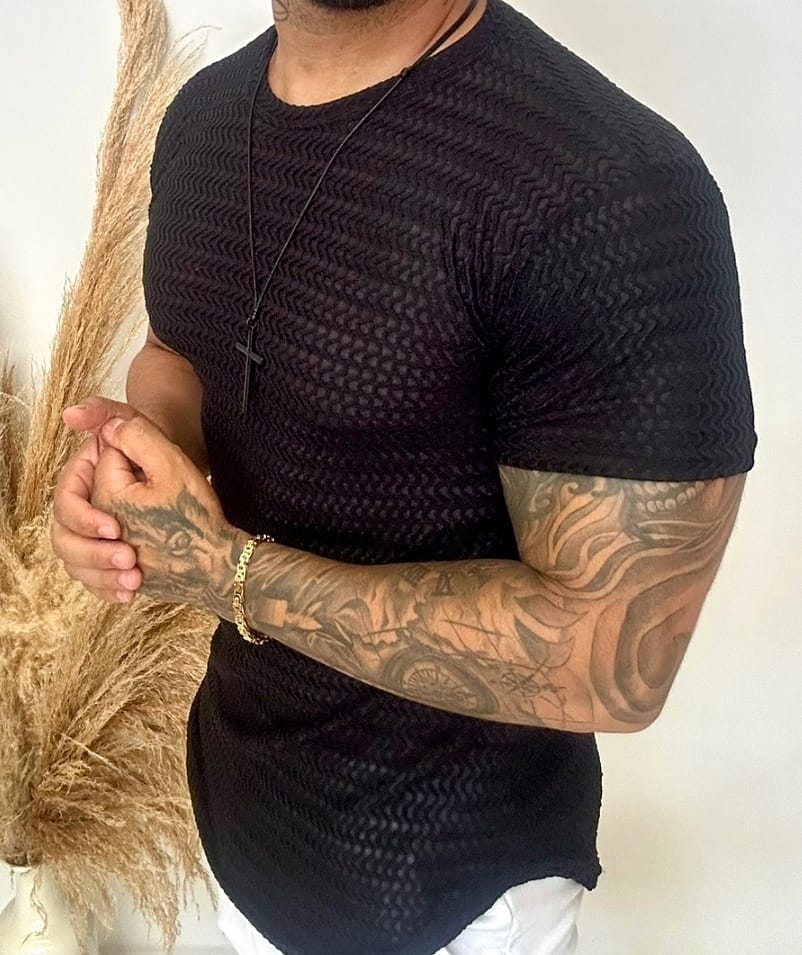 T-shirt Premium Rendada Preta