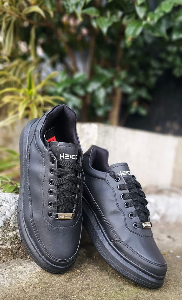 Tênis Heicon Over Mcqueen Preto