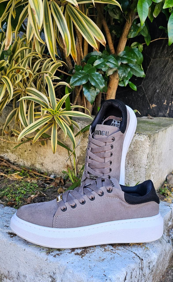 Tênis Kangu Over Resort Suede Pólvora