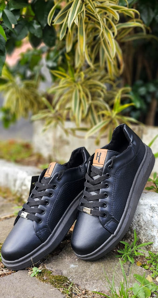 Tênis Kangu Over Resort Perfureite Preto