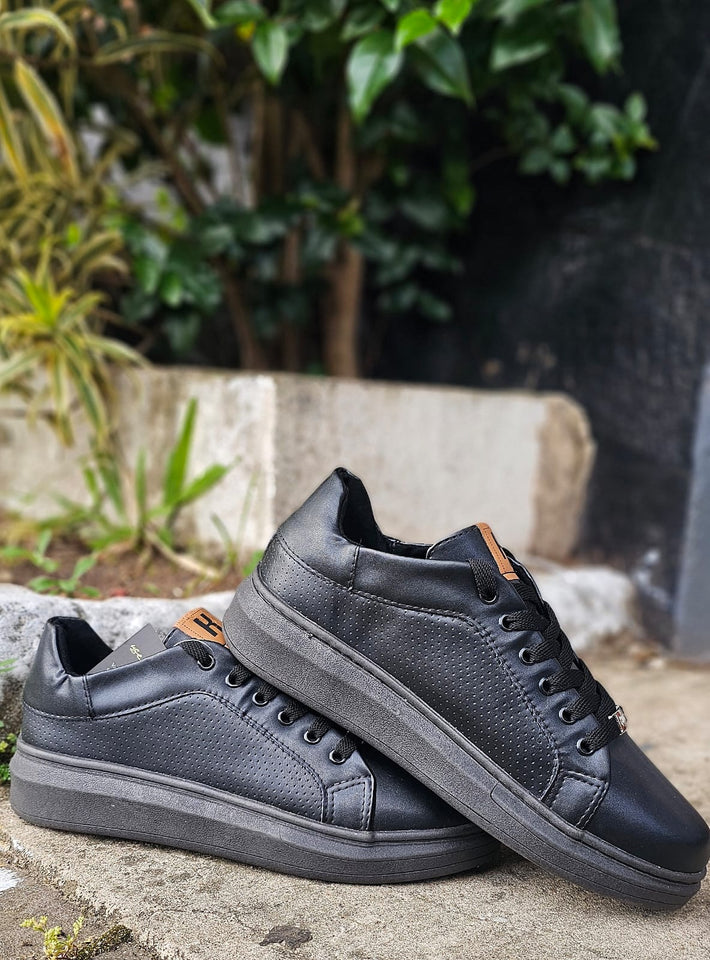 Tênis Kangu Over Resort Perfureite Preto