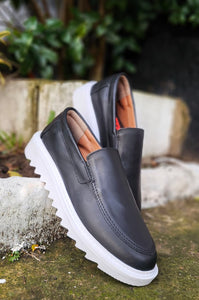 Sapato Mocassim Iate Couro Preto Tratorado Heicon